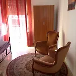 Dietro L'angolo Отранто
