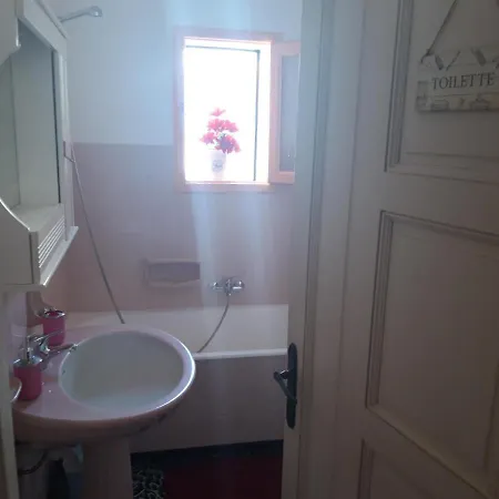 Dietro L'angolo * Otranto