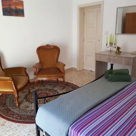 Dietro L'angolo Apartman *